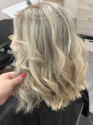 Hair services - Every appointment is customized to fit my guest’s hair goals, lifestyle, and maintenance preferences. From dimensional blondes and rich brunettes to seamless gray coverage, lived-in color, bold transformations, precision haircuts, and everything in between, my focus is creating healthy, beautiful hair that grows out effortlessly. I believe every service should enhance your natural features while keeping the integrity of your hair a top priority. Browse through some of my favorite color and cut transformations to see the personalized results I create for each guest.
