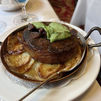 Rules - Braised Lamb Shoulder - British Near Me - London, XGL Rules - Braised Lamb Shoulder - British Near Me - London, XGL