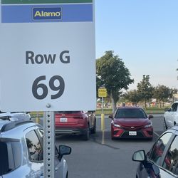 National Car Rental - Pick up / return area