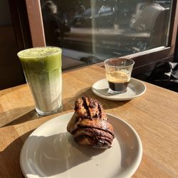 Zeit für Brot - Iced matcha latte & americano