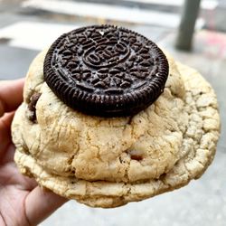 Butterfield Market - Oreo Overload cookie