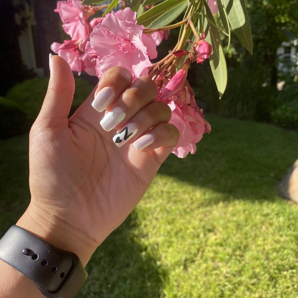 ChaNails Spa - Thank you Allie! White chrome! - Nail Salons Near Me - Morgan Hill, California