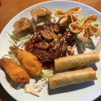 DRAGON CITY - Fried shrimp, Pork shumai, Crab Rangoon, Veggie egg roll, BBQ pork - Chinese Near Me - Fernley, Nevada