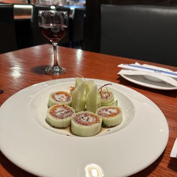 Ari Sushi - Sushi Bars Near Me - Des Plaines, Illinois