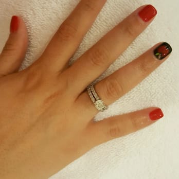 Lovely Nails - Shellac Manicure with Apple - Nail Salons Near Me - Tucson, Arizona