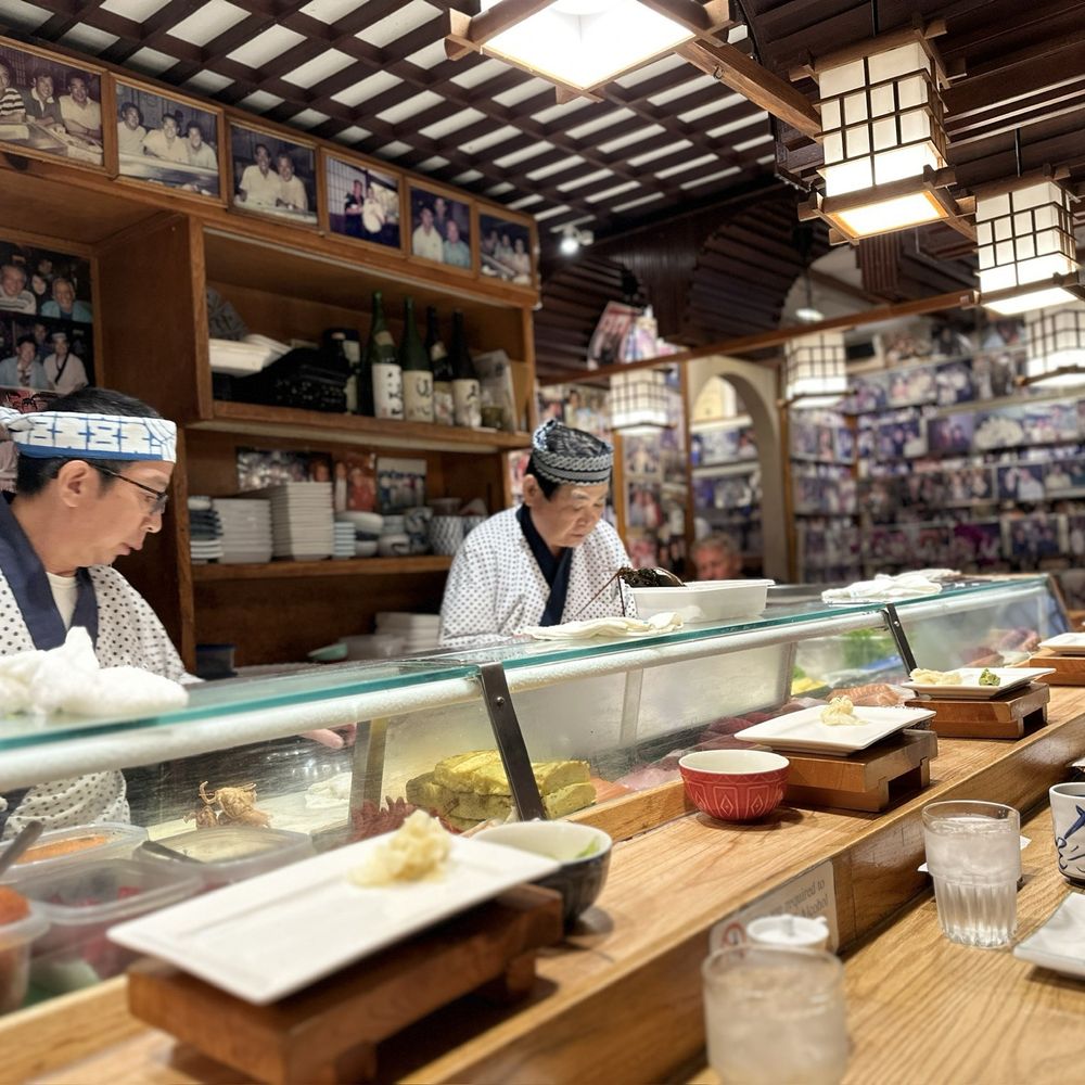 Yanagi Sushi - Counter seat - Japanese Near Me - Honolulu, Hawaii Yanagi Sushi - Counter seat - Japanese Near Me - Honolulu, Hawaii