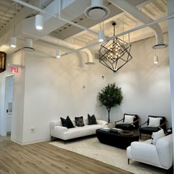 Envi - Lounge/Lobby