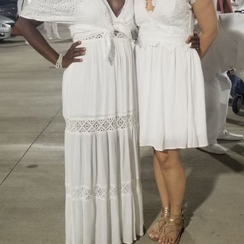 Diner en Blanc - Local Flavor Near Me - Houston, Texas