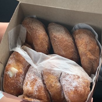 Leonard's Bakery - Malasadas - Bakeries Near Me - Honolulu, Hawaii Leonard's Bakery - Malasadas - Bakeries Near Me - Honolulu, Hawaii