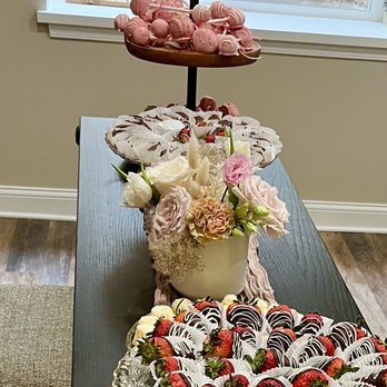 Flowers for Dreams - Florists Near Me - Milwaukee, Wisconsin