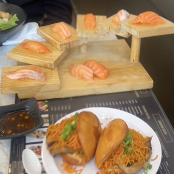 Kakuna Sushi - Pork belly buns fresh thick tender and delicious and also Salmon Nigiri fresh big salmon - Sushi Bars Near Me - San Jose, California Kakuna Sushi - Pork belly buns fresh thick tender and delicious and also Salmon Nigiri fresh big salmon - Sushi Bars Near Me - San Jose, California