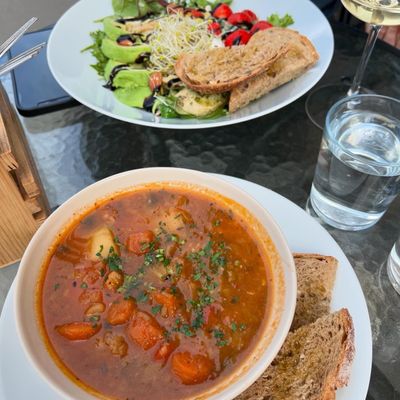 De La Casa Pasta & Wine Bar by null
