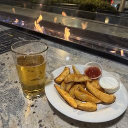 Potato wedges and Beer