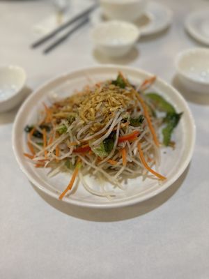 Anh Hong Saigon by null