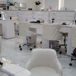 Noire the Nail Bar - Lake Nona - Beautiful!