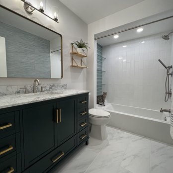 Weatherford Home Services - a bathroom with marble countertops - Flooring Near Me - Atlanta, Georgia Weatherford Home Services - a bathroom with marble countertops - Flooring Near Me - Atlanta, Georgia