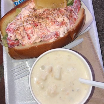 Boston Chowda - Maine Lobster Roll, New England Clam Chowda - Seafood Near Me - Boston, Massachusetts