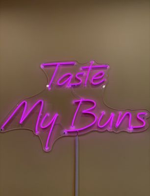 Benji's Buns by null