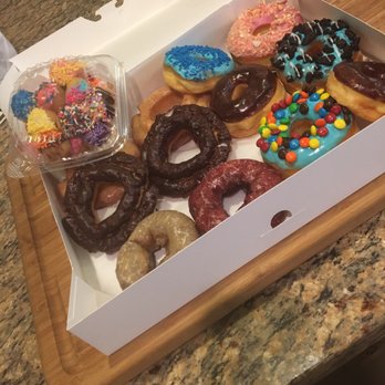 Donut licious - Yummy - Donuts Near Me - Spring, Texas