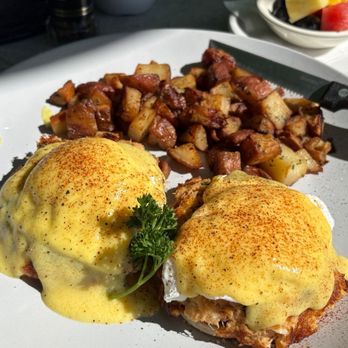 EJ's Meridian Cafe - Crab Cake Benedict - Breakfast & Brunch Near Me - Naples, Florida