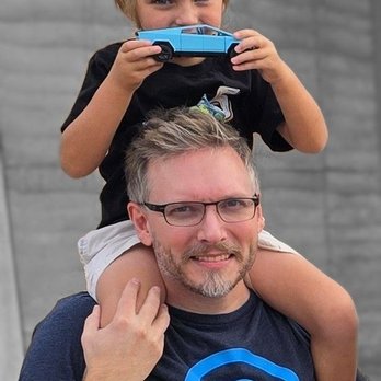 Executive Men's Grooming by Tony Starks - Tony's haircuts are no joke... now if I could just convince my shaggy son to sit down with an EMG barber then we'd both be set. - Barbers Near Me - Gilbert, Arizona