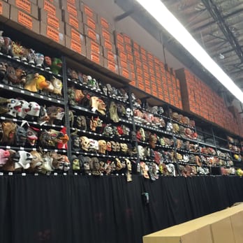 Halloween Club - Costumes Near Me - Montebello, California