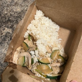 Mola - Hot & Spicy Organic Chicken (4.25/5) - Sushi Bars Near Me - Pittsburgh, Pennsylvania Mola - Hot & Spicy Organic Chicken (4.25/5) - Sushi Bars Near Me - Pittsburgh, Pennsylvania