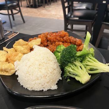 Home Eat - 66 Orange Chicken Combo 陈皮鸡套餐 - Chinese Near Me - San Jose, California
