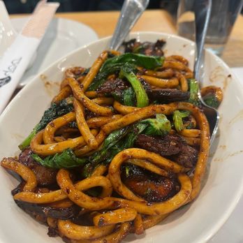 dan modern chinese - short rib lo mein - Dim Sum Near Me - Pasadena, California dan modern chinese - short rib lo mein - Dim Sum Near Me - Pasadena, California