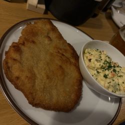 Na Spilce - Deep fried pork schnitzel