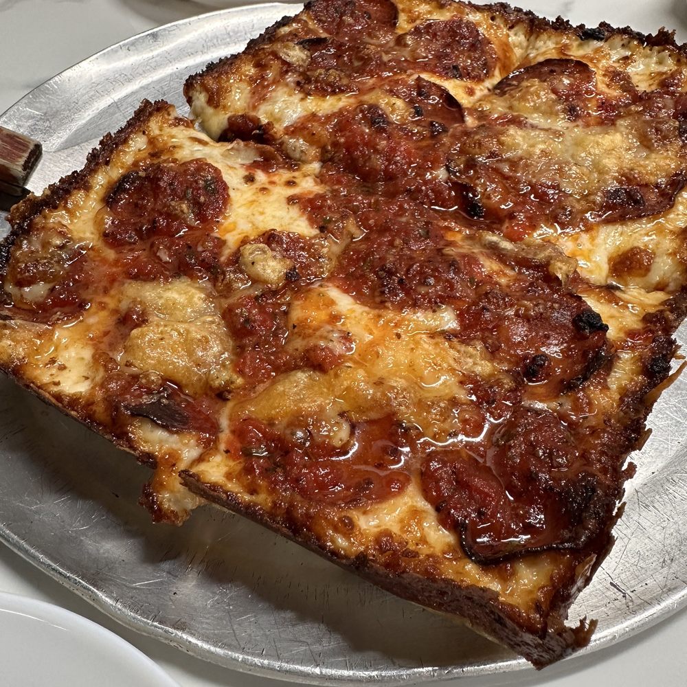 Fuji & Vi's - The Classic 4-square pizza - Pizza Near Me - Pasadena, California Fuji & Vi's - The Classic 4-square pizza - Pizza Near Me - Pasadena, California