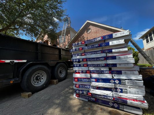 Mission Roofing Logo