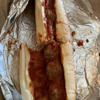 Country Deli - Delis Near Me - Kill Devil Hills, North Carolina