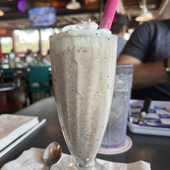Pappas Burger - Strawberry and Oreo milkshake - Burgers Near Me - Houston, Texas Pappas Burger - Strawberry and Oreo milkshake - Burgers Near Me - Houston, Texas