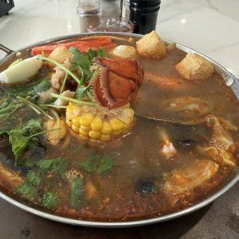 Boiling Bowl - Lobster hot pot - Chinese Near Me - Santa Rosa, California
