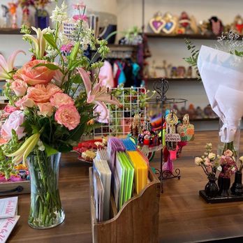 Mili's Flowers and Gifts - Gift Shops Near Me - Memphis, Tennessee