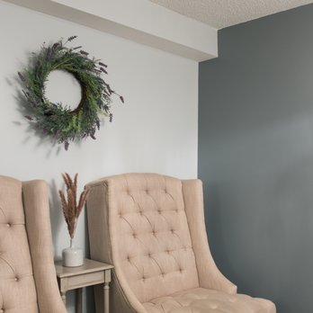 D Hotel Spa - Massage Near Me - Holyoke, Massachusetts
