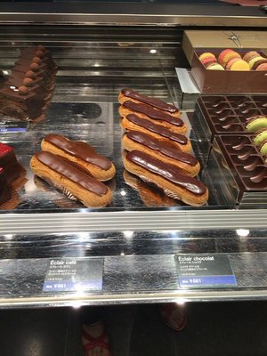 Jean Paul Hevin Iwataya Honten Chocolatiers Shops 中央区天神2 5 35 福岡市 福岡県 Japan Restaurant Reviews Phone Number