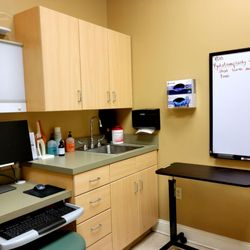 Southeast Orthopedic Specialists - Examination room