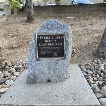 Herbert S. Miles Safety Rest Stop Northbound - Park dedication - Rest Stops Near Me