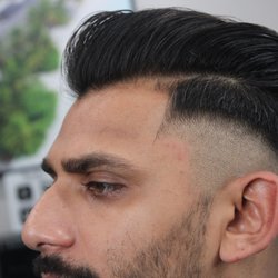 Blenditup VIP Studios  - Slick fade