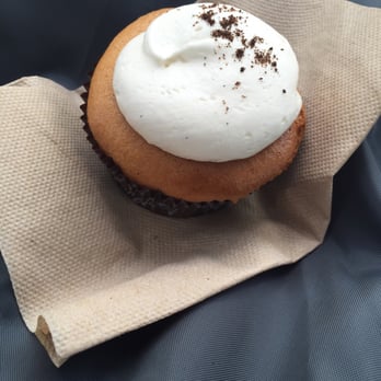 Red Velvet Cupcakery - White velvet cupcake - Bakeries Near Me - Washington, DC, District of Columbia