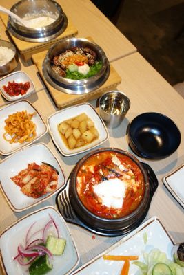 LASUNG TOFU & POT RICE 라성순두부 by null