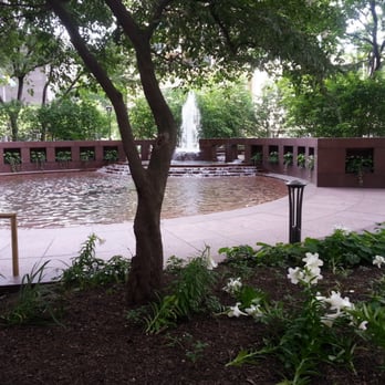 Three Logan Square Park - Parks Near Me - Philadelphia, Pennsylvania