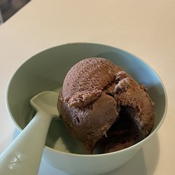 Kids Play Cafe & Cafe Artistico - Single scoop ($2)