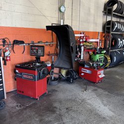 Pit Stop Auto Centers - Our mount and balance machines.
