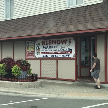 Klenow's Market - Store front - Grocery Near Me - East Tawas, Michigan