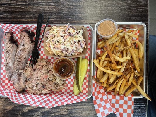 The Smokey Bone BBQ-Twin by null