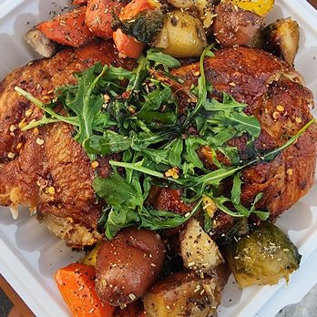 Roti-Si - Half chicken with veggies - Food Trucks Near Me - Honolulu, Hawaii