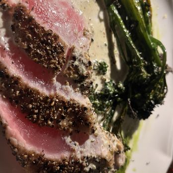 IL Ponte - Tuna with Broccolini - Italian Near Me - Woburn, Massachusetts